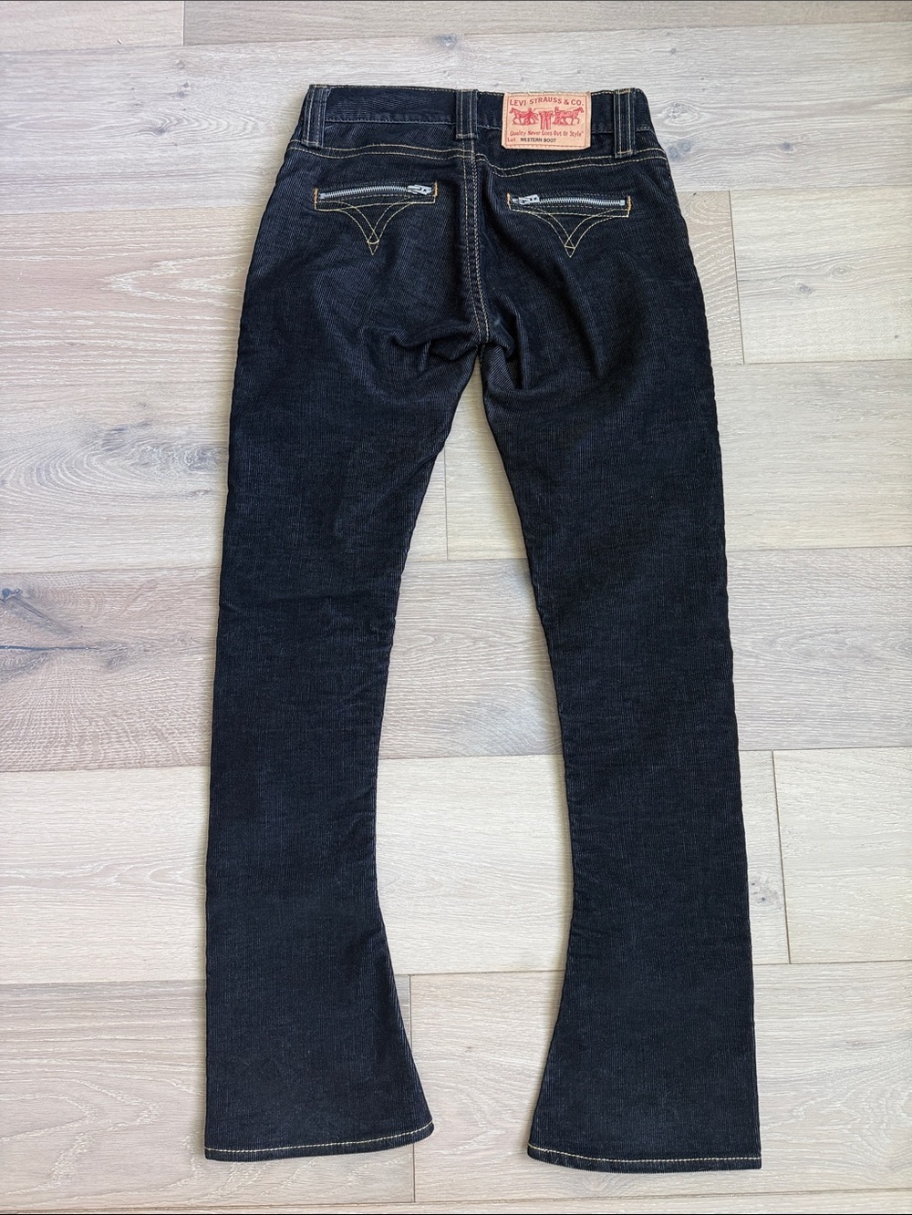 Levi’s Type 1 Western Boot Jeans – Dark Wash Y2K Bootcut Denim Size 1M